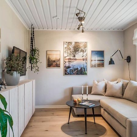 Nyrenoverat Gardshus Pa Havstomt Med Hoeg Standard Ornskoldsvik Ngoại thất bức ảnh